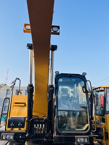 экскаватор колесный sany sy185w с аутригерами и отвалом Колесные экскаваторы Sany