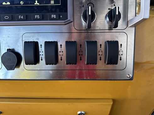 дорожная фреза sany scm1300fc-8а Дорожные фрезы
