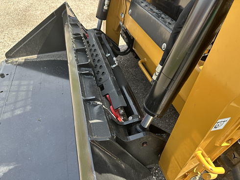 мини погрузчик sany st230v Мини погрузчики Sany