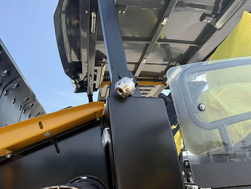 асфальтоукладчик sany ssp90c - 10ru Асфальтоукладчики