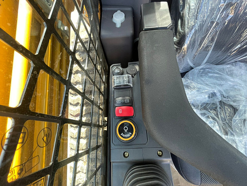 мини погрузчик sany st230v Мини погрузчики Sany