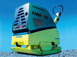 реверсивная виброплита amman avp 5920, мощность двигателя: 11,1/8,2 л.с./квт Виброплиты Ammann