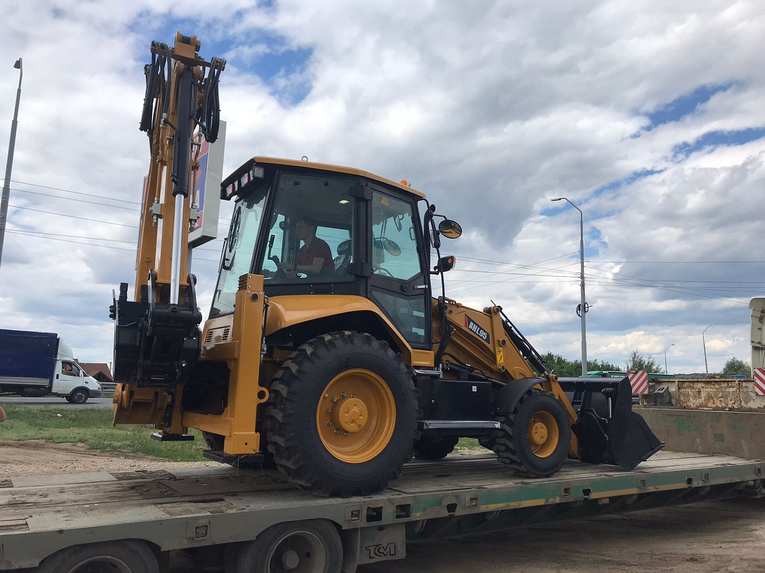 экскаватор погрузчик sany bhl 95 Экскаваторы погрузчики Sany