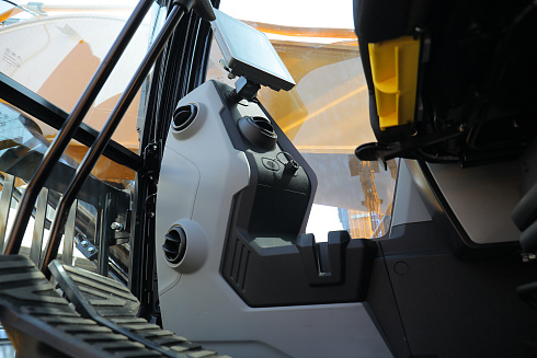 экскаватор гусеничный sany sy500h Гусеничные экскаваторы Sany